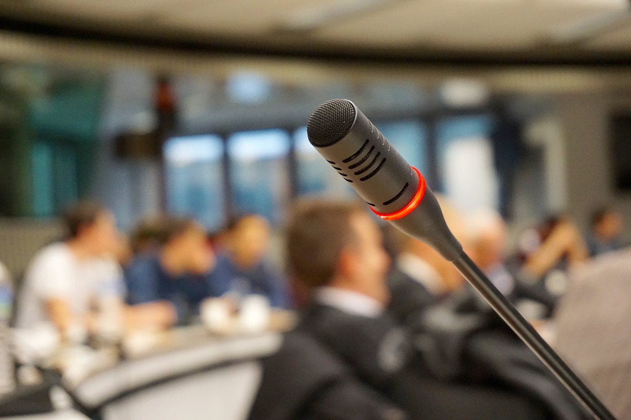 microphone-704255 1280